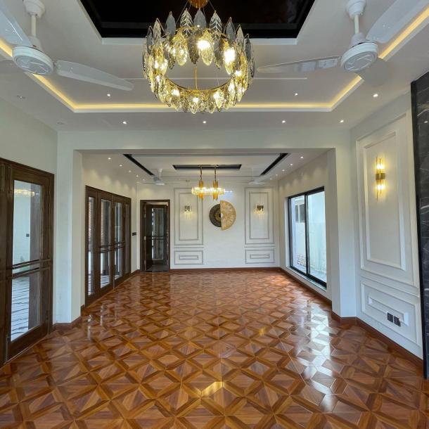 1 Kanal Classical Design House For Sale in Bahria Town, Lahore-8