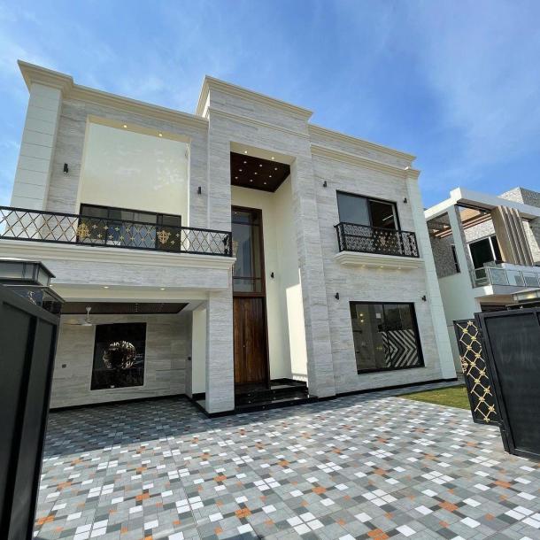 1 Kanal Classical Design House For Sale in Bahria Town, Lahore-1