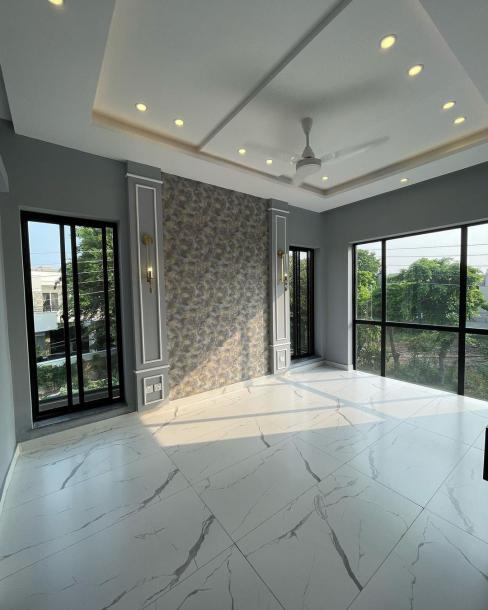 13 Marla Corner House For sale in DHA Phase 4, Lahore-9