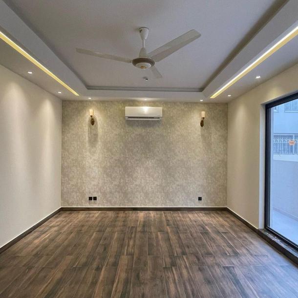 1 kanal Modern Style House For sale in DHA Phase 6, Lahore Pakistan-5