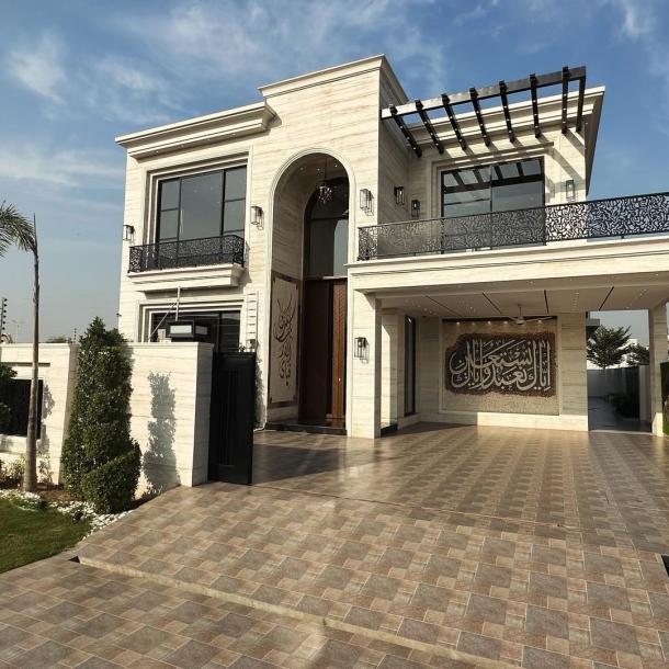 Prime Location House, 1 Kanal 50x90ft For sale in DHA Phase 7, Lahore Pakistan-1