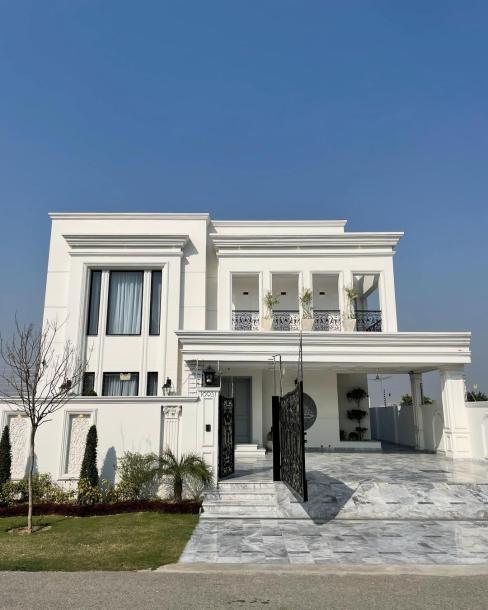 1 kanal Luxury Classical Style Furnished House For sale in DHA Phase 7-1