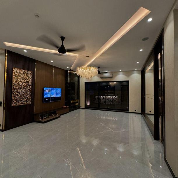 1 Kanal Luxury House for Sale DHA Phase 7, Lahore.-7