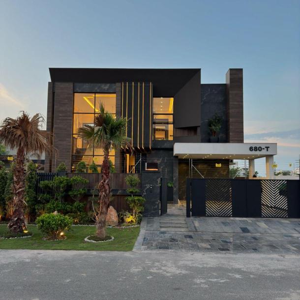 1 Kanal Luxury House for Sale DHA Phase 7, Lahore.-1