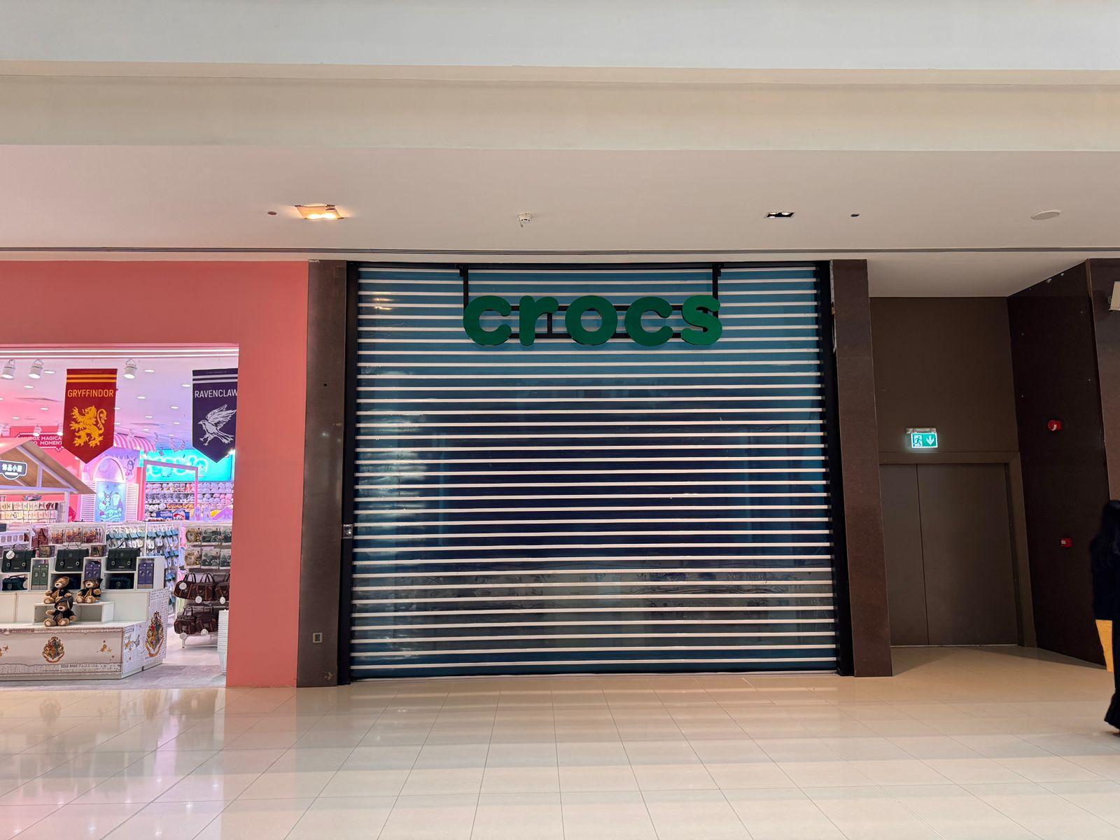 Crocs Dolmen Mall DHA PHASE 6 Lahore