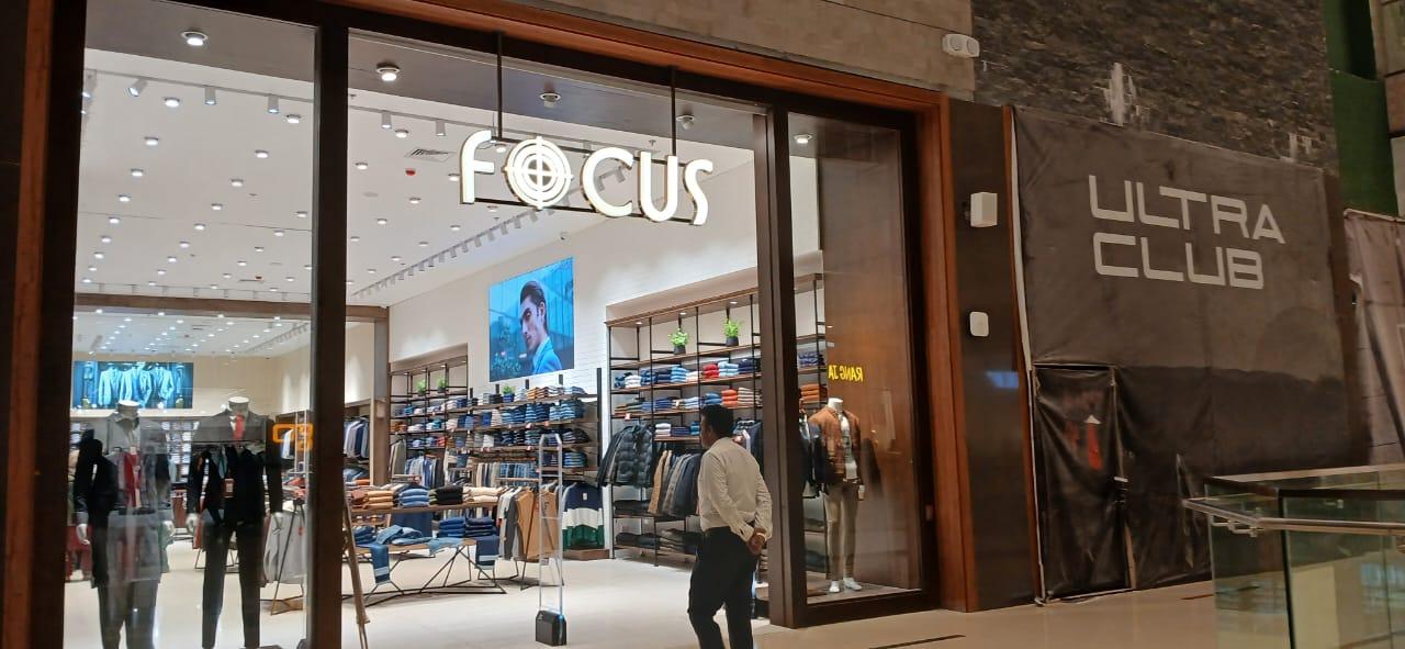 Focus is an exclusive gents brand that mainly focuses on shirts, t-shirts, coats, jeans, pants, formal wear, suits, and informal clothes, now available in Dolmen DHA, Lahore.